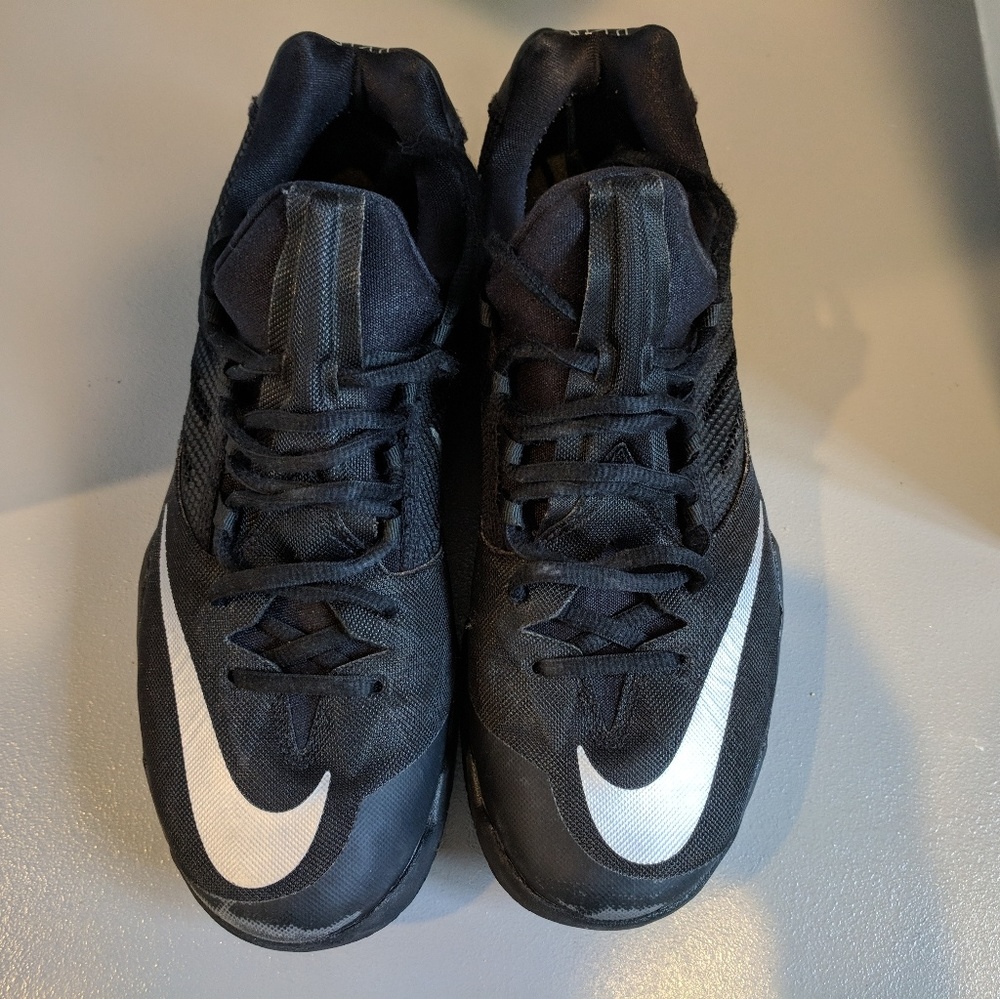 Men's size 8.5 Nike Shoes